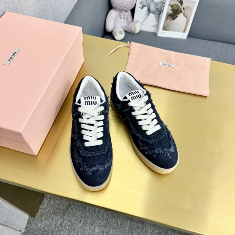 Miu Miu Casual Shoes